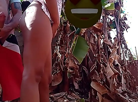 Beijo de pau e xoxota. Close de Creampie