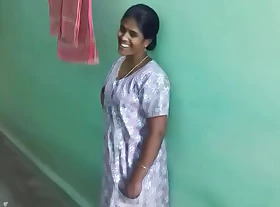 Hot sexy Tamil aunty