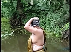 Bengali Aunty Caught Bathing Part (1)