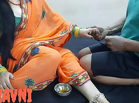 Desi avni bhabhi sexy knead by sibling in law