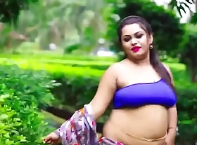 Sexy xxx- India hot bhabi sari shot