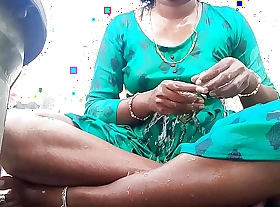 Tamil kujal hot aunty nude bathing Alley