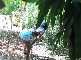Rebolando gostoso no pau do meu vizinho novinho