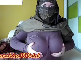 Saudi Arabia Muslim big special Arab girl readily obtainable dish out Hijab bbw curves live cam 11.16