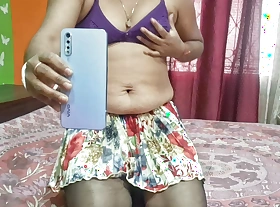 Bengali stepsister talking with boyfriend in video call departed stepbrother come cought him and coax about sex with him bangoli audio