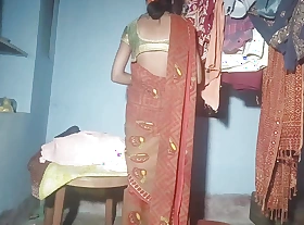 Deshi townsperson wife pissing hot virel mms video