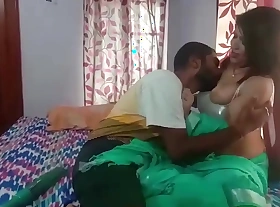 Indian sexy nokrani fucked unconnected in young boss.. viral in clear audio!!