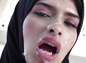 Big Boobs Hijabi Muslim Girl Fucked in Ass and Pussy by Bhaijaan