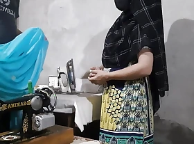 Beautiful Muslim Girl Gets Ass Fucked Unconnected with Tailor, indian darji ne gaand mari