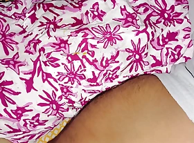 Pregnant Bhabhi ki Tang Uthakar Gaand Maari