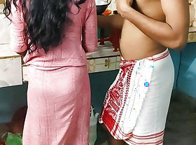 Indian teen having Romantic sex on the floor and gets creampid