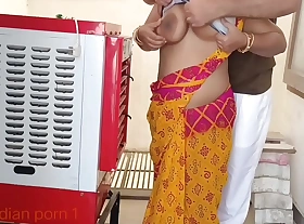 Indian XXX Jug repair man fuck in hindi
