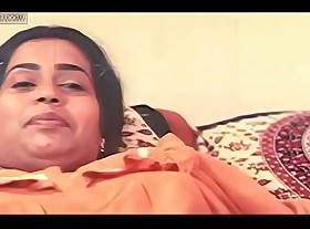 mallu sowmya bath