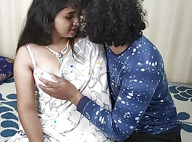 Saree hot chocolate lick from body romance unconnected with Vaishnavy and Sharun Raj, Mallu hot couple saree romance, Indian couple hot love