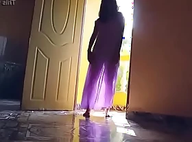 Desi girl in unconditioned nighty special appearing