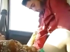 Muslim Dealings To Passenger car To Her Bf Open-air Hardsex To Desi Aunty