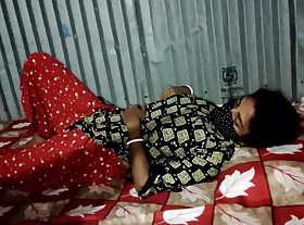 Sexy Bhabhi Ko Jor Jabar Dasti Chum Friend Ne Jora...