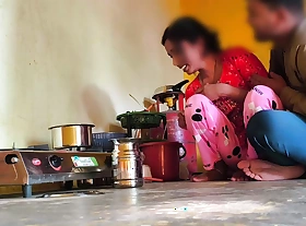 Indian bhabhi photograph -Bhabhi cooking take meals than brother coming home than bhabhi sucking big concoct and brother gender bhabhi pussy.
