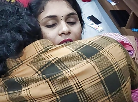 Mallu girl hot overheated half saree romance and sex up chum side