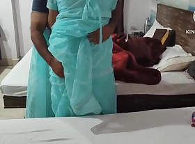 Uncle father-in-law left the young daughter-in-law by luring the daughter-in-law with the necklace of the necklace