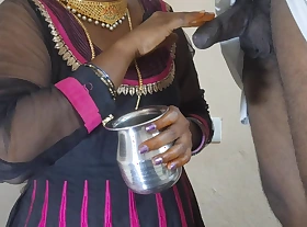 Indian Milk Man fucks Tamil newly married women