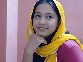 HOT INDIAN DESI FIRST TIME SUCKING DICK