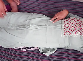 Salni soni ji ki sex videos village dwelling made hot wife filing