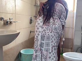 stepson saw MILF Saara defoliate after shower and couldn't hold his cock away from her wet cunt
