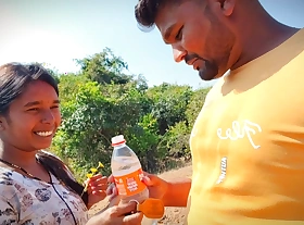 Ladki hmko jangle me mili, vah subah subah gav ke najdiki jangle me bathroom karne aai thi - Indian bhabhi hot xxx dusting in Hindi voice.