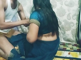 Hot Akeli Desi Bhabhi Ko Garam Kar Ke Chod Diya