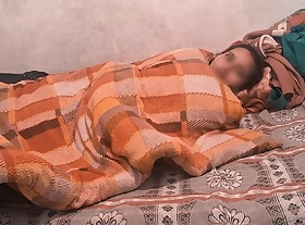 Indian Bahu Get faked in heyar Tait pussy off out of one's mind old main  during deytaim and Indian yang  woman faked