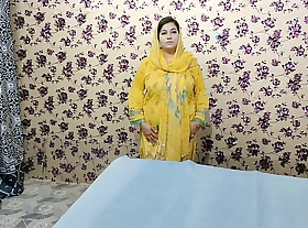 Most Beautiful Pakistani Muslim Girl Orgasm with Cucumber