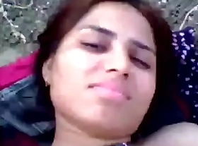 Muslim girl fianc‚ with her venerable hat modern just about give the forest. Delhi Indian sexual intercourse video