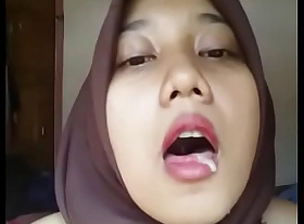 Indonesian Malay Hijabi Powered 02